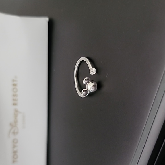 Exclusive Tokyo Disney Mickey Ring - Picture 3 of 4